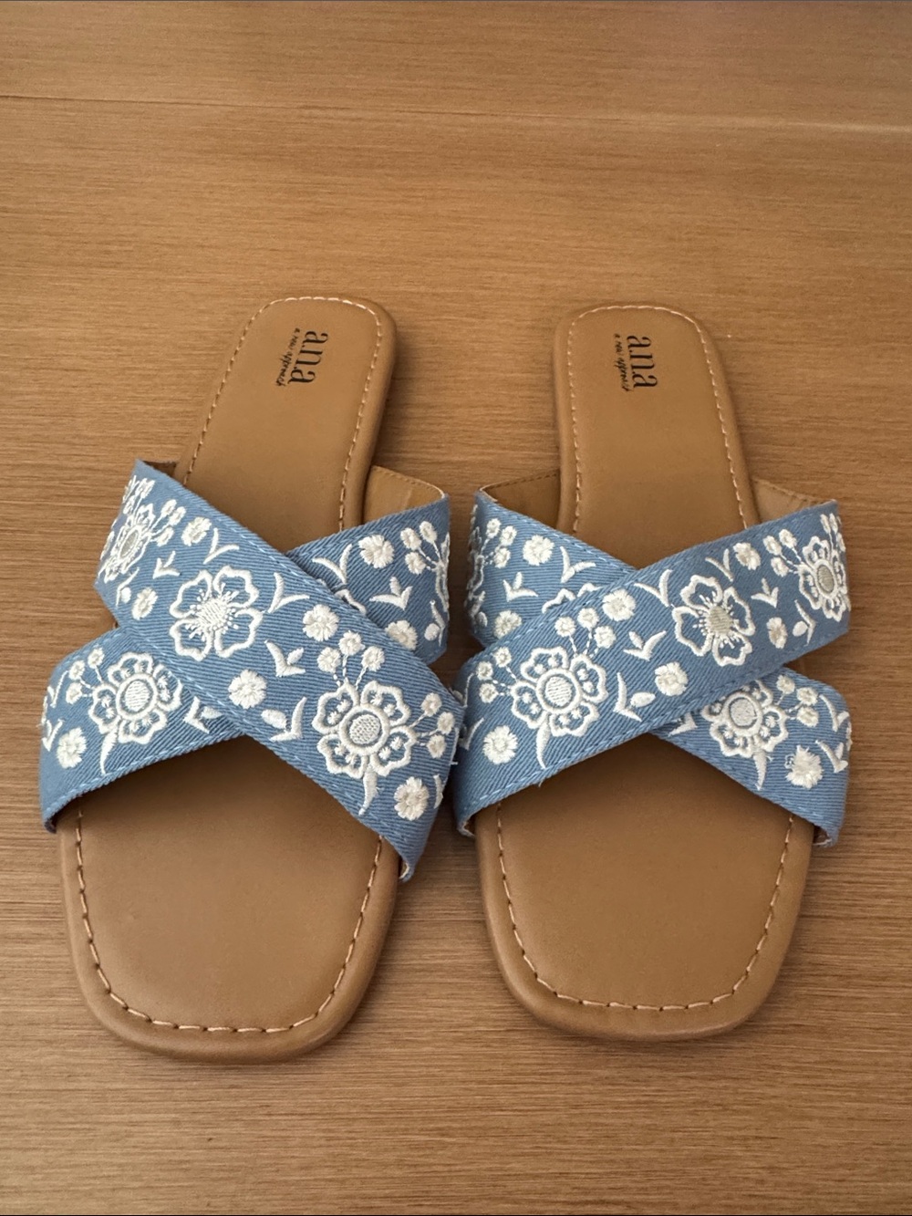 a.n.a Blue Floral Cross-Strap Embroidered Floral Slide Sandals - Size 8
